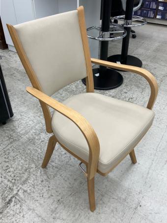 karimoku (カリモク) ダイニングチェアー 回転式 ナチュラル×ホワイト