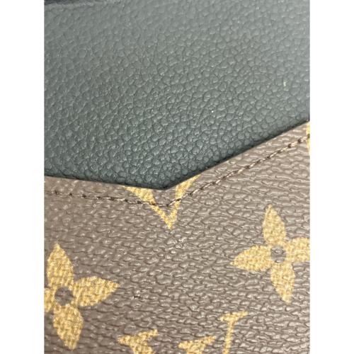 LOUIS VUITTON (ルイ ヴィトン) スマホケース M82888 15 PRO MAX ブラック×ブラウン モノグラム