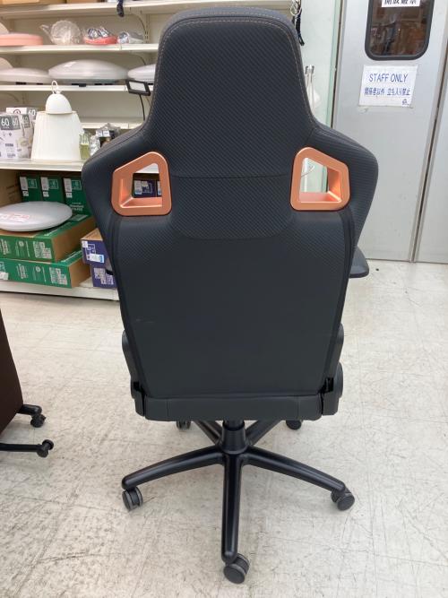noblechairs (ノーブルチェアーズ) ゲーミングチェア ブラック×シャンパンゴールド EPIC