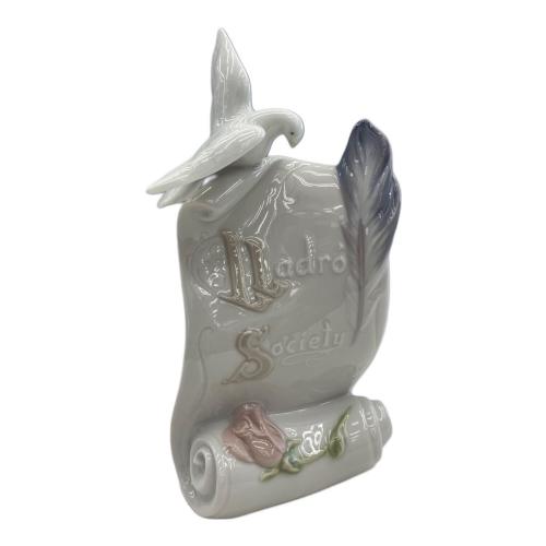 LLADRO (リヤドロ) フィギュリン 私たちのアート