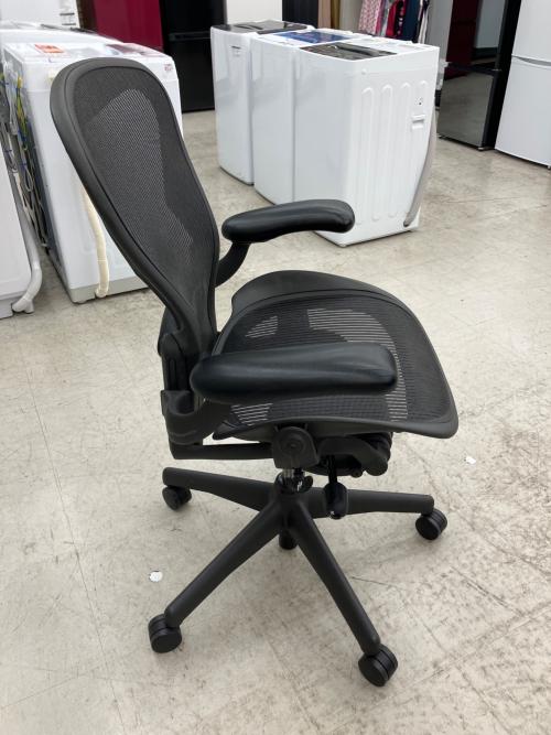 Herman Miller (ハーマンミラー) アーロンチェア