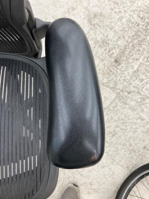 Herman Miller (ハーマンミラー) アーロンチェア