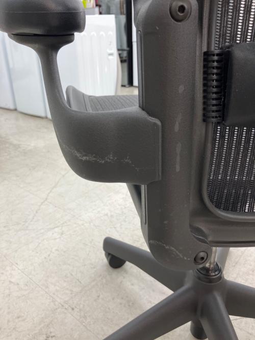 Herman Miller (ハーマンミラー) アーロンチェア