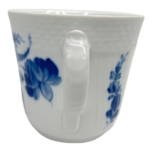 ROYAL COPENHAGEN (ロイヤル・コペンハーゲン) カップ ブルーフラワー・カーブ