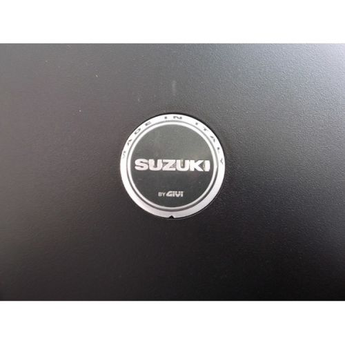 SUZUKI リアボックス 未使用品