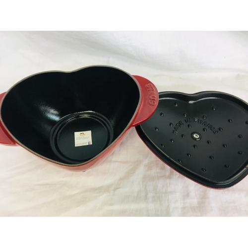 Staub ハートココット20cm チェリーレッド 未使用品｜トレファクONLINE