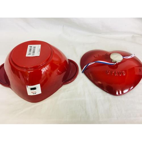 【美品】ストウブ staub ハートココット　20cm チェリー