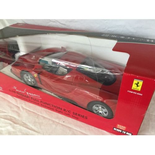 フェラーリ公認　1/10スケール 未使用品