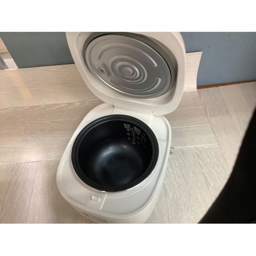 【新品】無印良品 炊飯器３合 MJ-RC3A2 ホワイト しゃもじ置き付き炊飯器 3合 | 無印良品