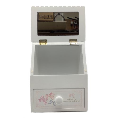Hello Kitty（ハローキティ）ミニドレッサー
