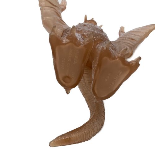 BANDAI (バンダイ) ソフビフィギュア ウルトラ怪獣シリーズ 冷凍怪獣ペギラ クリアタイプ