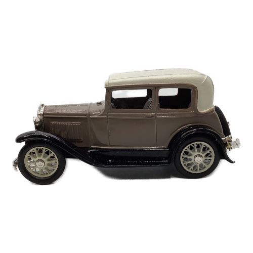 BROOKLIN MODELS ミニカー 1930 FORD MODEL A VICTORIA