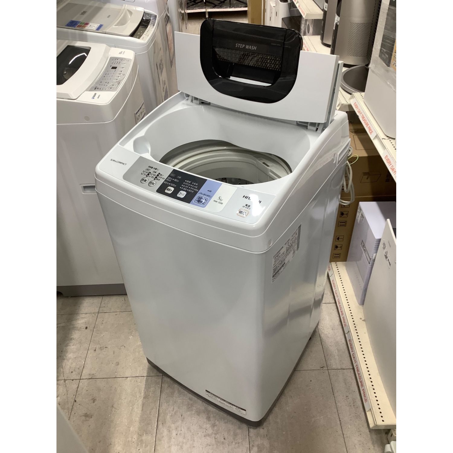 263リットル 冷凍ショーケースですよ♪