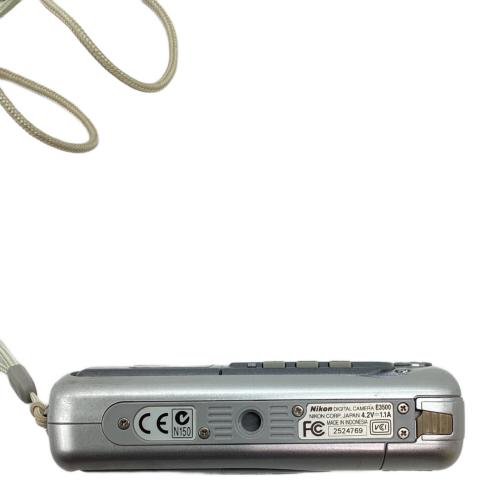 Nikon (ニコン) デジタルカメラ バッテリー不良/ジャンク品 COOLPIX3500 -