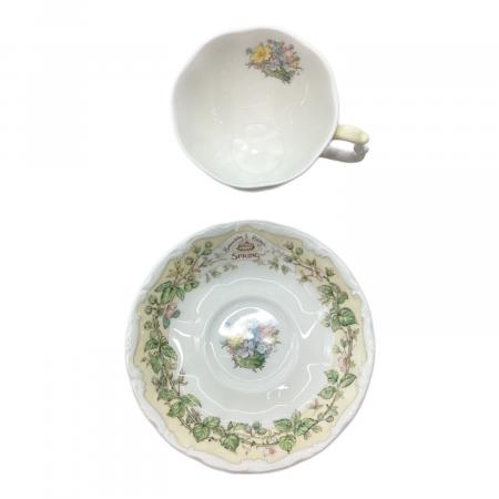 ROYAL DOULTON (ロイヤルドルトン) カップ&ソーサー ブランブリー