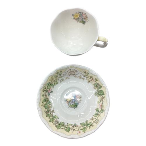 ROYAL DOULTON (ロイヤルドルトン) カップ&ソーサー ブランブリーヘッジ
