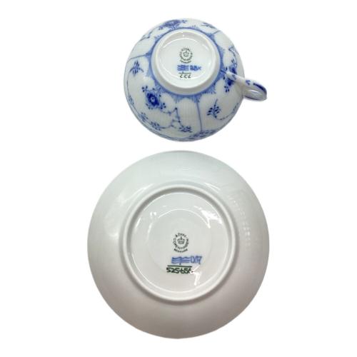 ROYAL COPENHAGEN (ロイヤル・コペンハーゲン) ティーカップ&ソーサー ブルーフルーテッド・ハーフレース