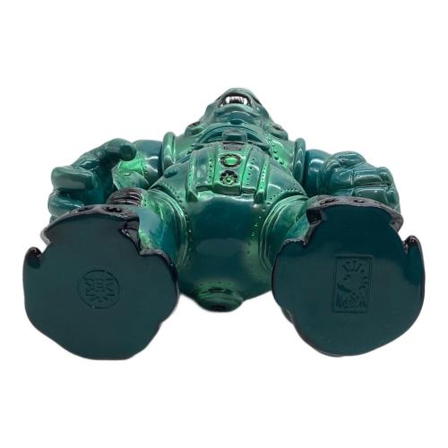 PILLS TOY black pearl限定 雙頭狂気ゴリラ 緑成型 フィギュア