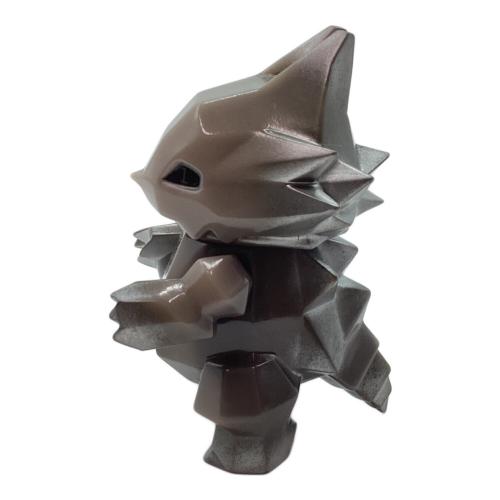 NEKORAT ソフビフィギュア グレー成型 ドラポリゴン