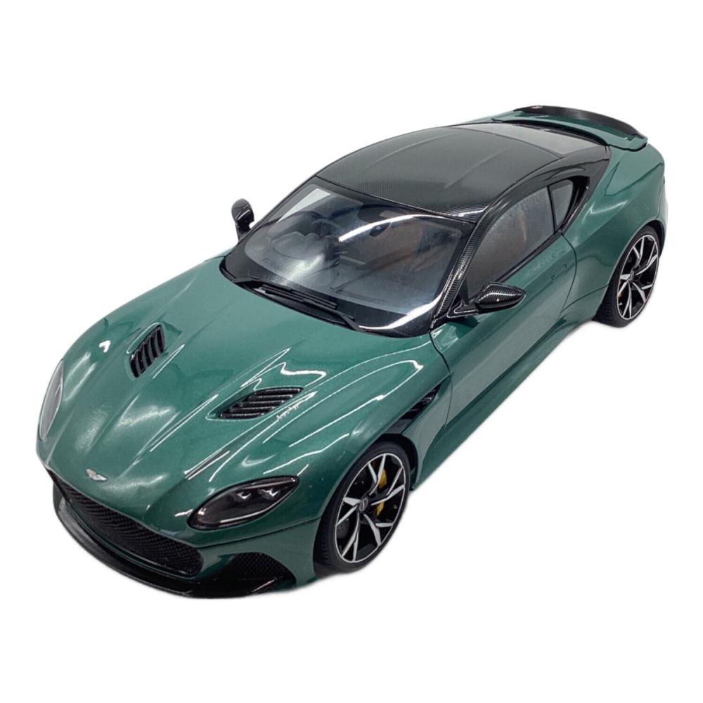 AUTOart (オートアート) ダイキャストカー 1/18 アストンマーティン
