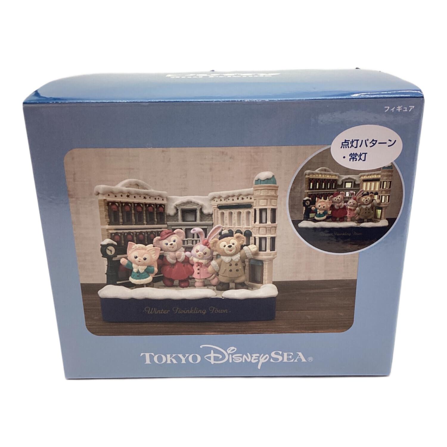 TOKYO Disney SEA 　ディズニー　ダッフィー　大きいぬいぐるみ　クリスマス　2018年限定　完売品　サイズ：Ｍ　　　　中古品20191107Ｃ ダッフィー＆フレンズ フィギア7点セット Disney Sea Disney(TOKYO