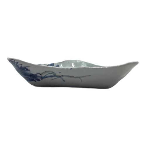 梅田純一 (ウメダジュンイチ) 陶器三角皿 ホワイト/花柄