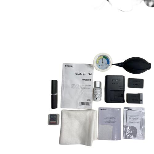 CANON (キヤノン) ミラーレス一眼カメラ ダブルレンズキット EOS Kiss M 831047000321