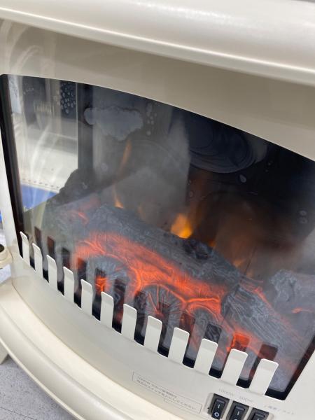 【トレファクピエリ守店】【取りに来られる方限定】ニトリ 暖炉型ファンヒーター 2016年製 ニトリ 暖炉型ヒーター 2019年製｜トレファクONLINE