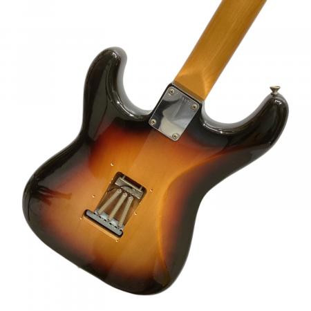 Squier (スクワイア) JVシリアル ストラトキャスター SST-30S 1984年製