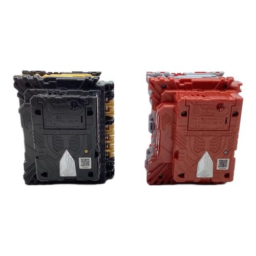 BANDAI (バンダイ) DXオムニフォース＆グリモワールワンダーライドブック 仮面ライダーセイバー