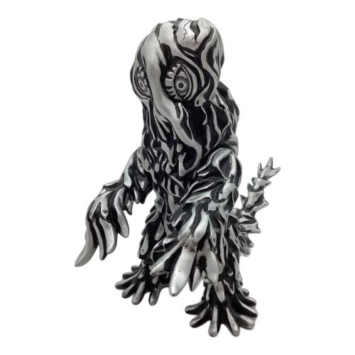 マルサン ソフビフィギュア 吉坂隆シルバー