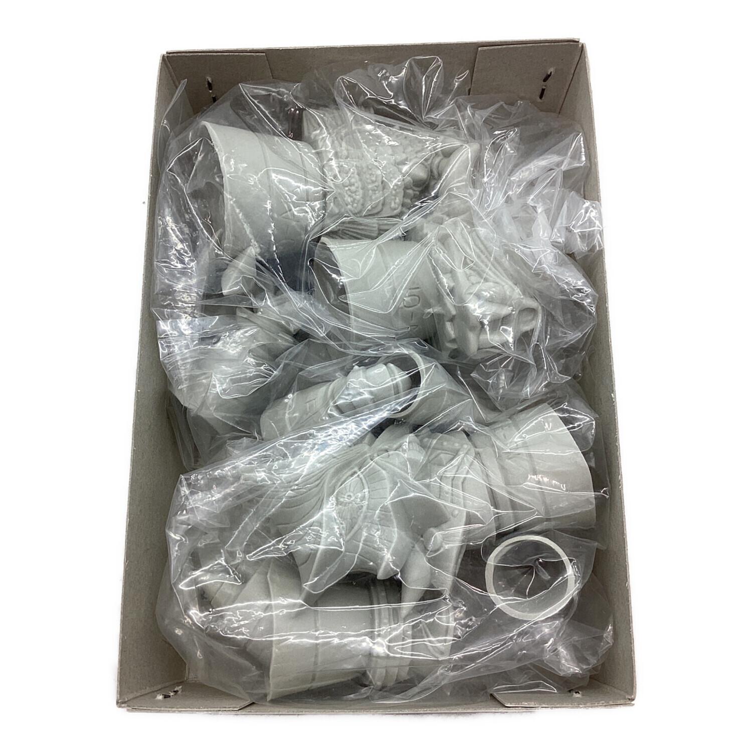 ホビージャパン No.10 異次元超人エースキラー＆殺し屋超獣バラバ