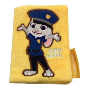 上海ディズニー ズートピア パスポートケース