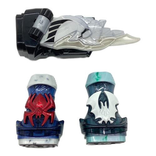 BANDAI (バンダイ) DXメモリアルバイスタンプセレクション02 仮面ライダーリバイス 五十嵐大二＆カゲロウ＆ヒロミセット