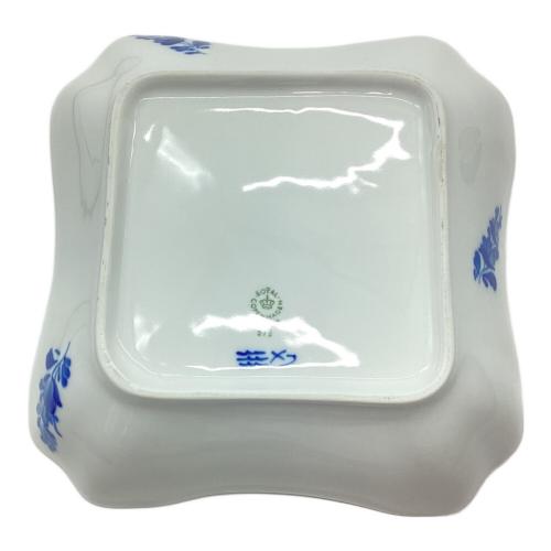 ROYAL COPENHAGEN (ロイヤル・コペンハーゲン) 角皿 ブルーフラワー・カーブ