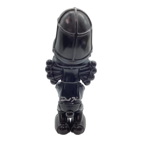 Dasvid Flores デスヘッド・スマーク ソフビフィギュア