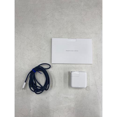 Apple (アップル) MacBook Air MW123J/A 13.6インチ