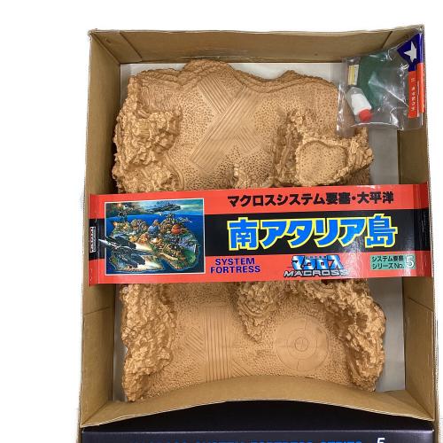 ARH 南アタリア島 プラモデル マクロスシステム要塞・太平洋