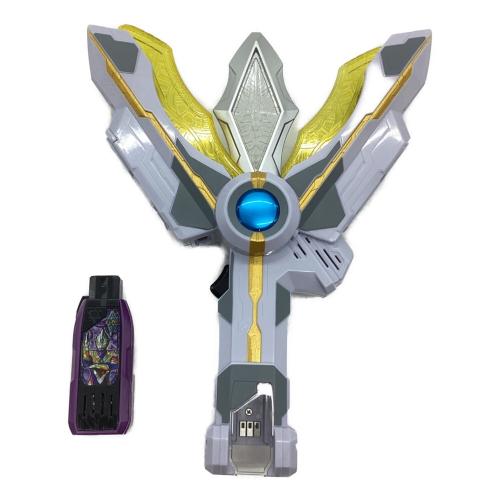 BANDAI (バンダイ) DXガッツスパークレンス ウルトラマントリガー