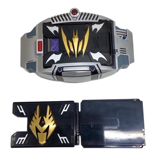 仮面ライダー龍騎 (カメンライダーリュウキ) SUPER BEST 変身ベルト DX Vバックル 仮面ライダー