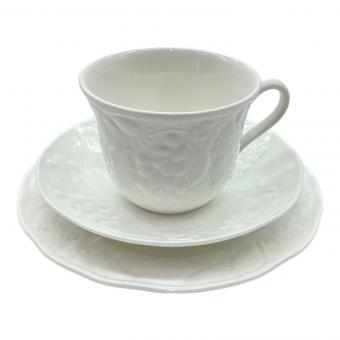 Wedgwood (ウェッジウッド) カップ&ソーサー&プレートセット ストロベリー&バイン