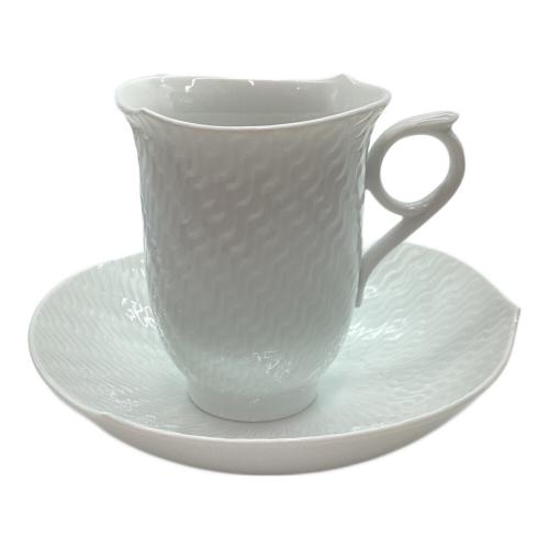 Meissen (マイセン) カップ&ソーサー 波の戯れホワイト
