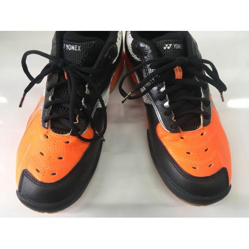 YONEX バドンミントンシューズ オレンジ