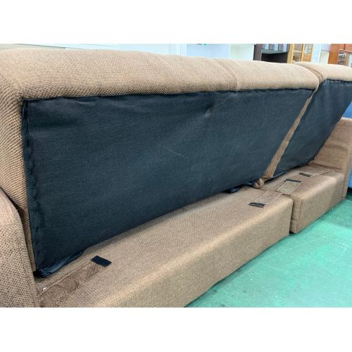 カウチソファー ブラウン 布
