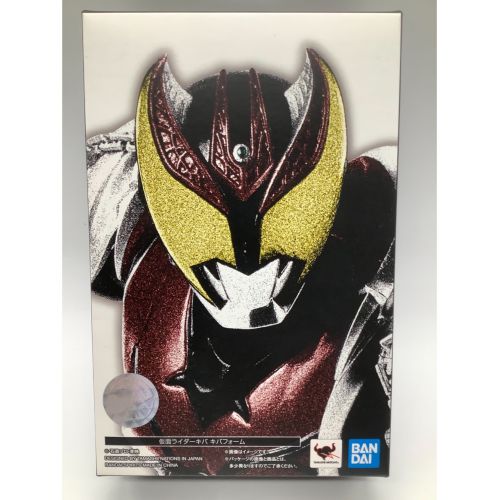 S H Figuarts バンダイ エスエイチフィギュアーツ 仮面ライダーキバ トレファクonline