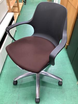 MERRYFAIR (メリーフェア) デスクチェア ブラック×ブラウン キャスター付 POGO