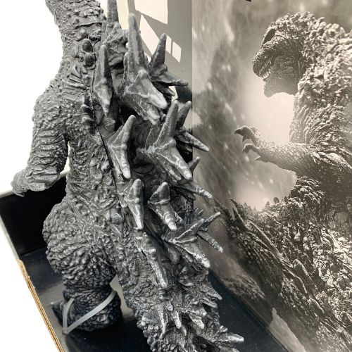 BANDAI (バンダイ) ゴジラ(2023) フィギュア マイナスカラーver. ゴジラ・ストア限定 怪獣王シリーズ