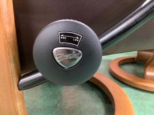 Ekornes (エコーネス) ストレスレスチェアー ブラウン オットマン付 1人掛け Consul