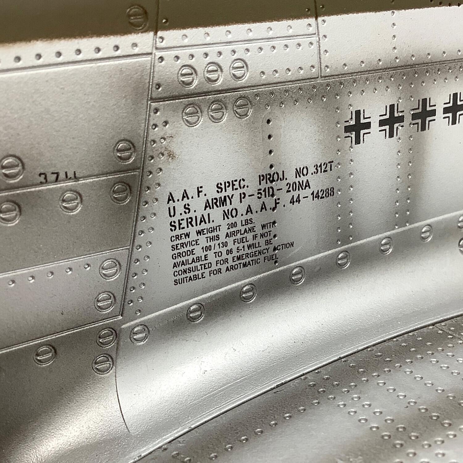 1/18 Elite Force WWII American P-51D Mustang Killer｜トレファクONLINE