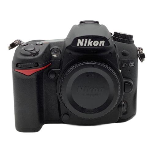 Nikon (ニコン) デジタル一眼レフカメラ D7000 ボディ